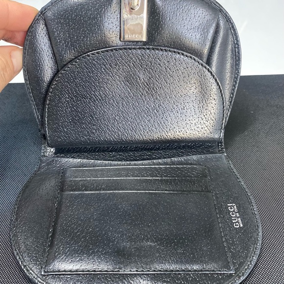 Vintage Gucci R-shape wallet - Picture 3 of 12